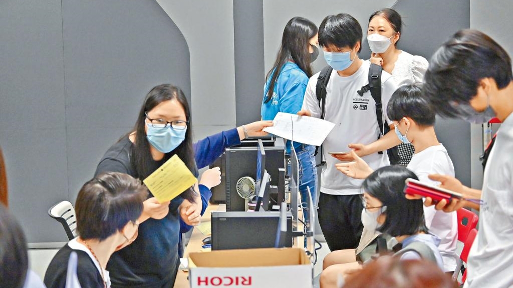 明愛專上學院申請報讀數字理想，較去年多五千份。