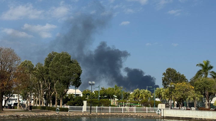 濃煙席捲半空。fb：網圖