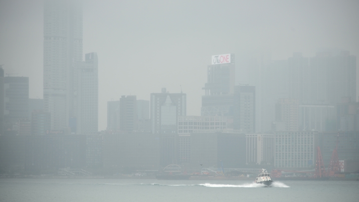 本港今日潮濕有霧。資料圖片