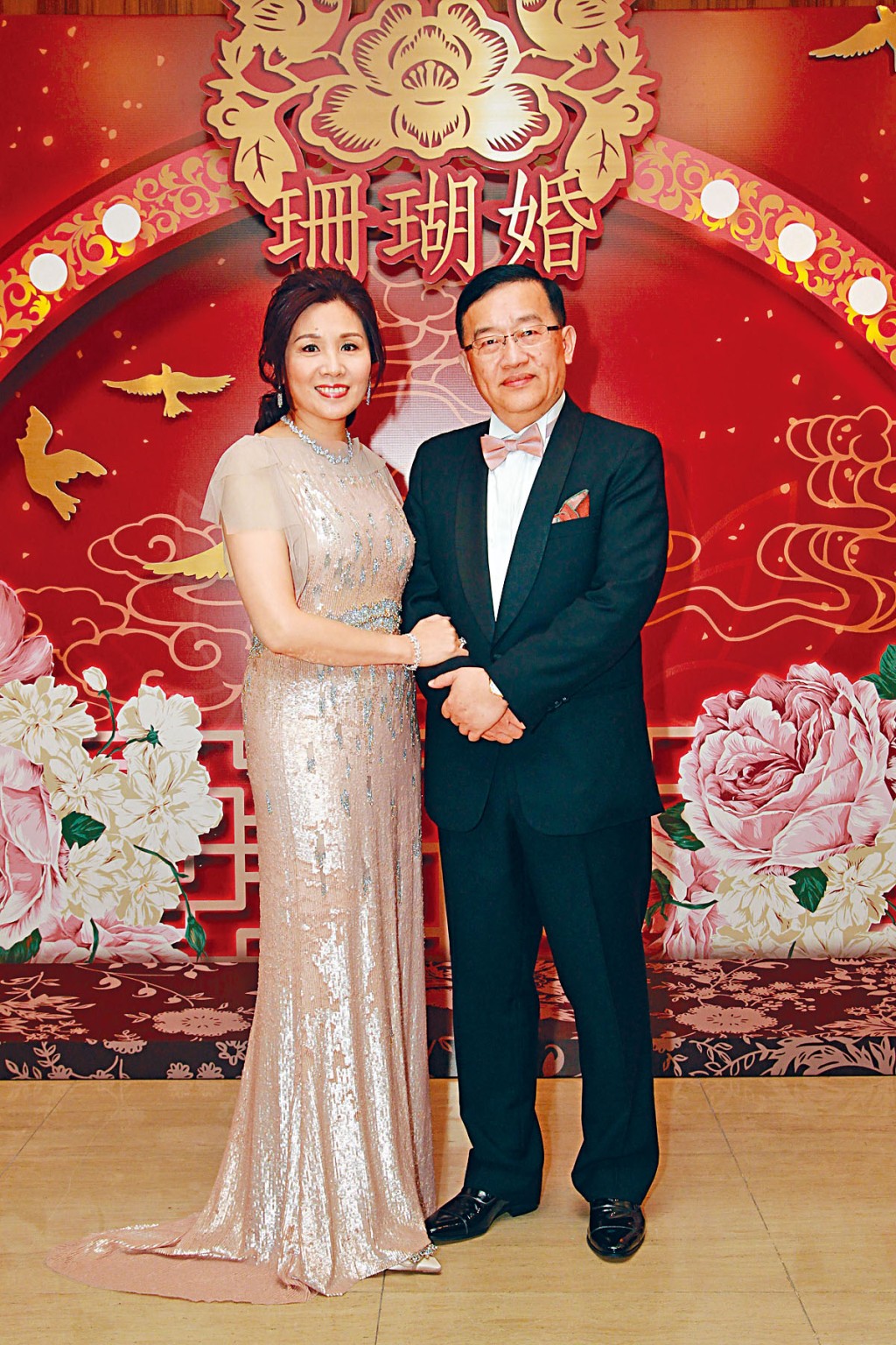 莊哲猛與太太駱英英相識42年、結婚35年，一直恩愛得羨煞旁人。