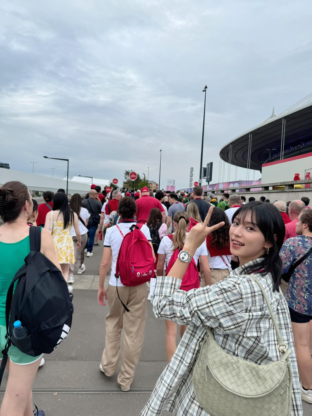 Louise和Sheldon除了置身奧運開幕禮中。