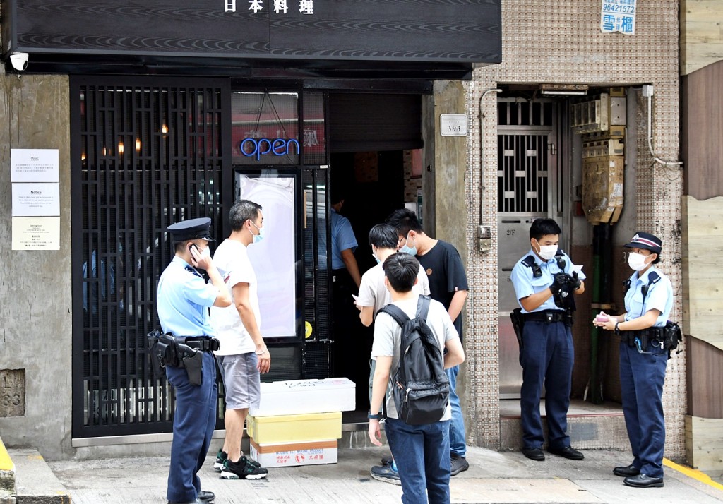 皇后大道西393號地下一家日本料理店遭匪爆竊。