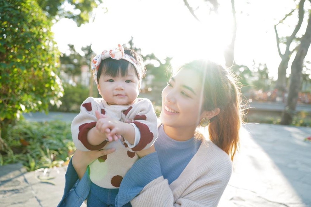 有個咁得意嘅愛女,單文柔湊女為主。