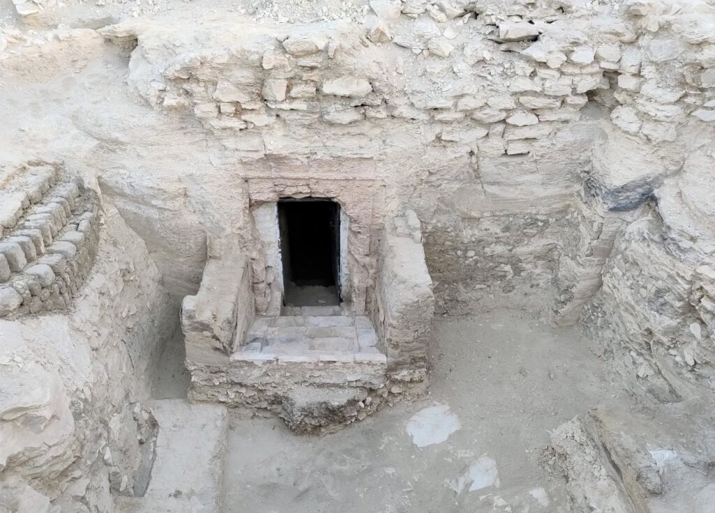 荷蘭考古學家在樂蜀附近，發現一座擁有3000年歷史的古墓。Luxor Archaeological Heritage Foundation網頁stichtingael.nl