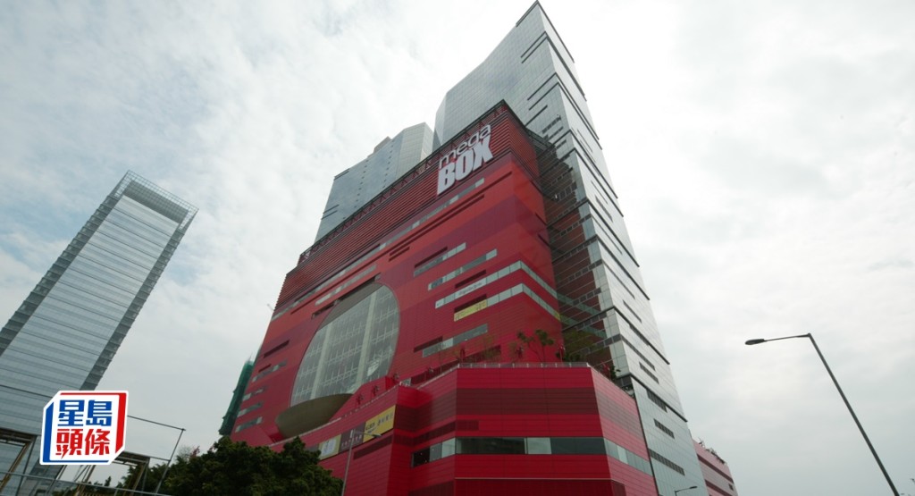 其中一個退伍軍人菌濃度超標淡水水塔位於九龍灣企業廣場5期。資料圖片