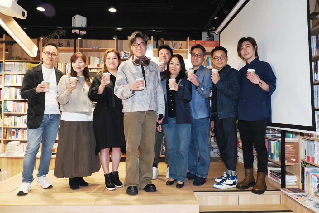 「羅啟豪 在你和故事之間演唱會」將於12月4日晚在麥花臣場館舉行。 「羅啟豪 在你和故事之間演唱會」將於12月4日晚在麥花臣場館舉行。