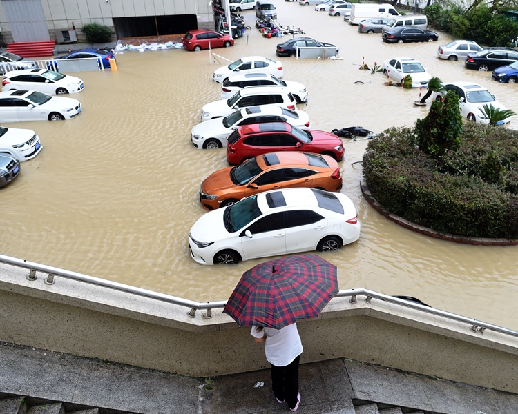 利奇马带来暴雨导致多地水浸。新华社