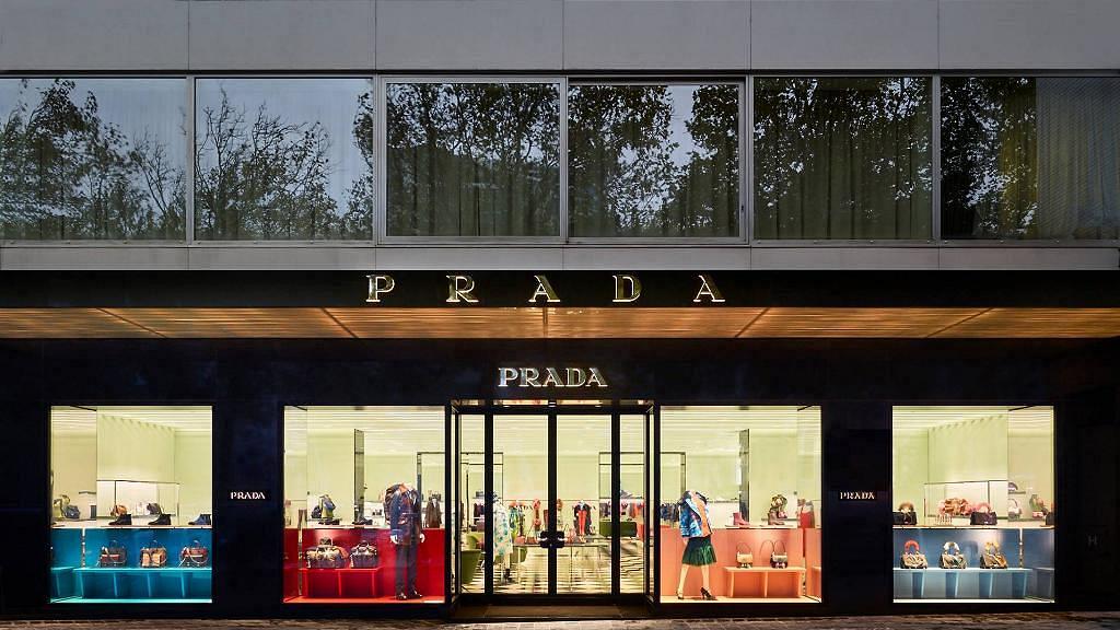 继Prada继2020年迁出铜锣湾旗舰店，四年来在开设第一间大型新店。