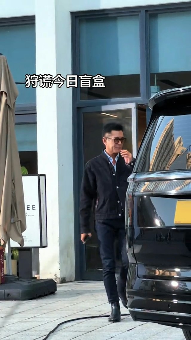 古天樂非常有型。 古天樂非常有型。