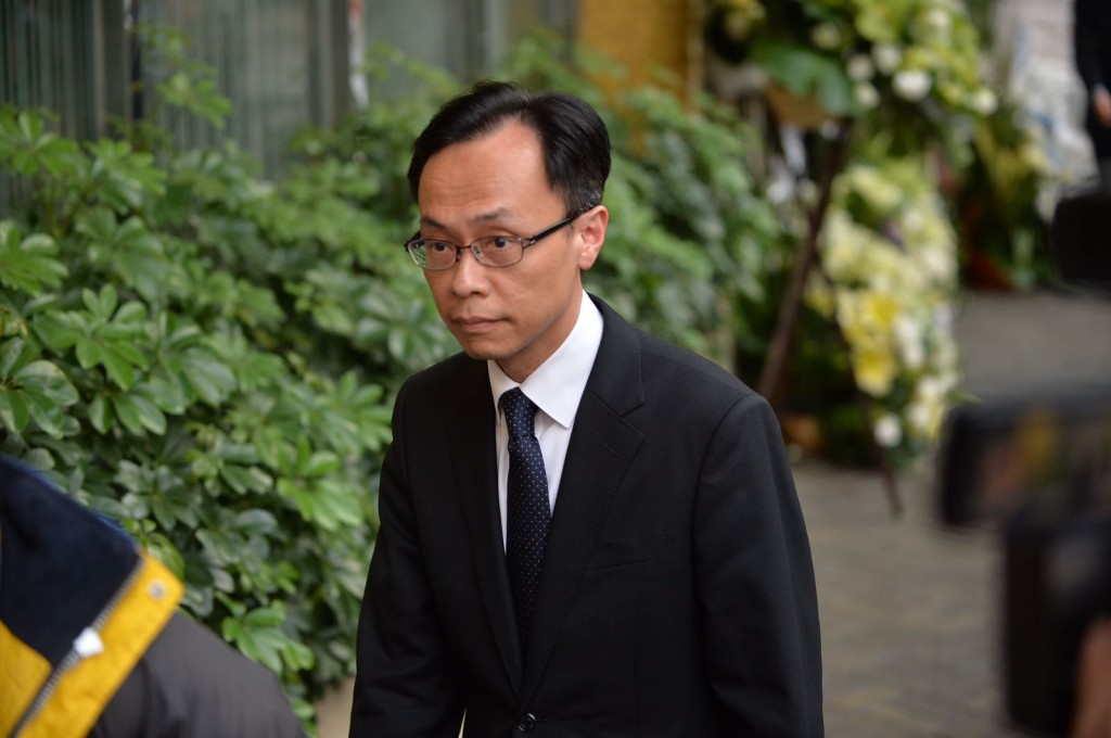 政制及內地事務局局長聶德權。
