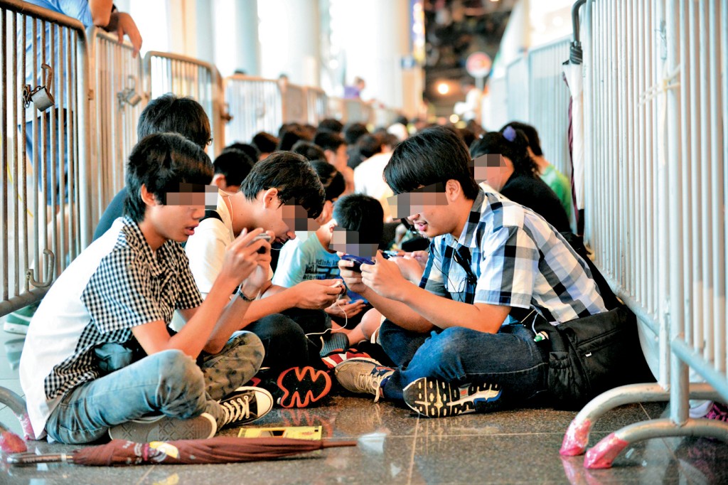 民建聯指兒童及青少年過度使用電子產品及沉迷上網日益普遍，而AI及「深偽」技術正加劇問題。