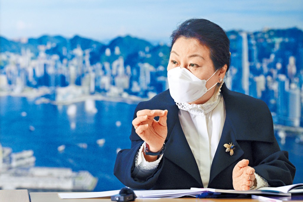 鄭若驊表示,新的收費架構可說是「三贏」。