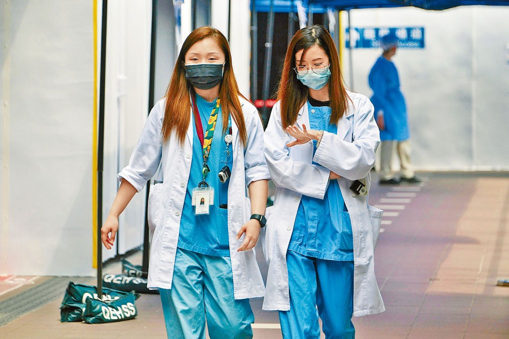 醫管局放寬染疫員工免驗。 