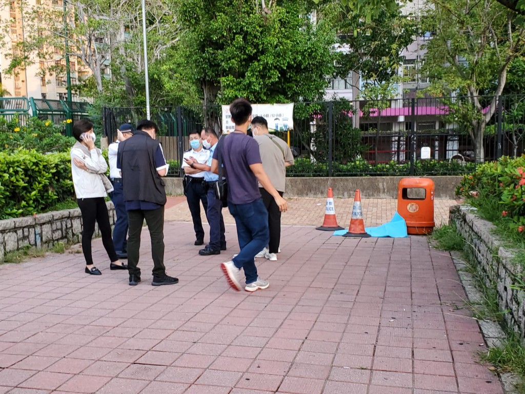 女嬰棄垃圾桶旁死亡。