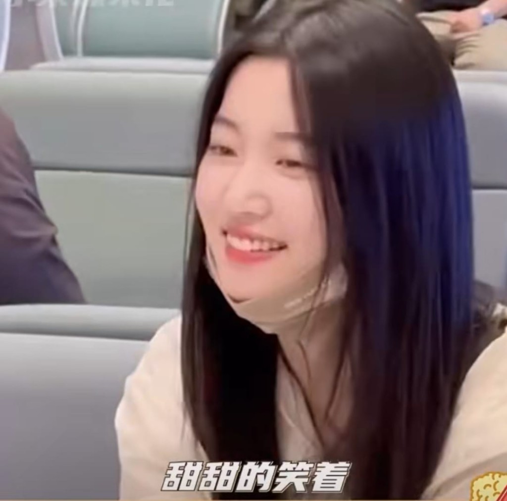 盧昱曉在機場被要求影相都好好笑容。