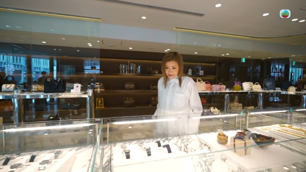 有人留言稱杜如風根本不是「世界級港女」而是正宗香港公主。