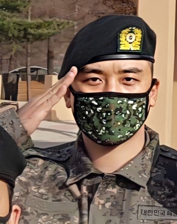 勝利現正服兵役。