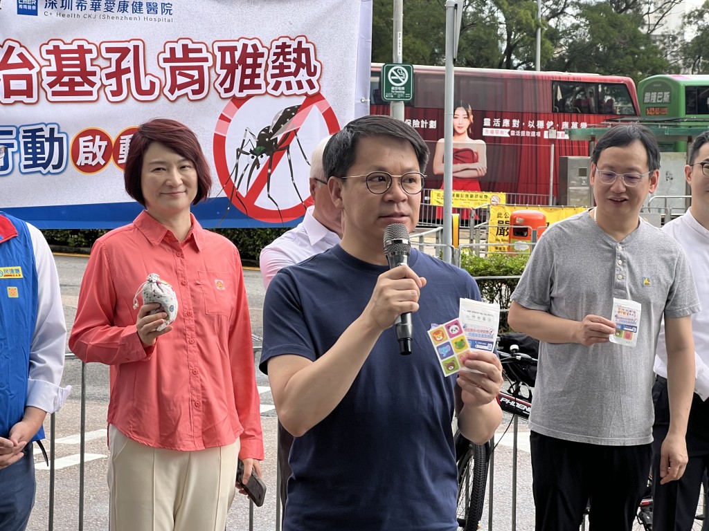 民建聯主席、新界東北立法會議員陳克勤希望巿民行多一步,做好防蚊措施。 民建聯主席、新界東北立法會議員陳克勤希望巿民行多一步,做好防蚊措施。