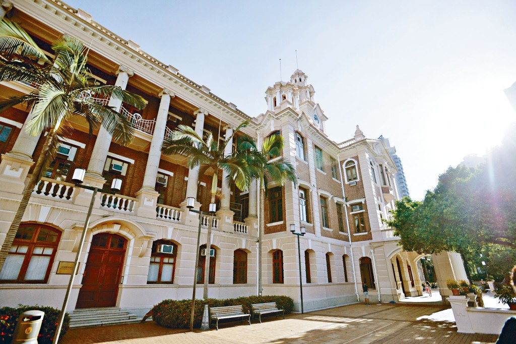 开学在即，香港大学传出迎新营争议。