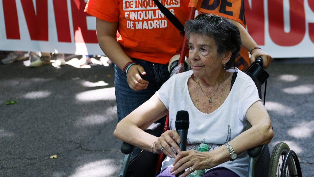 迫遷引發全國示威的老婦瑪麗卡門（María del Carmen Abascal）逝世。 路透社