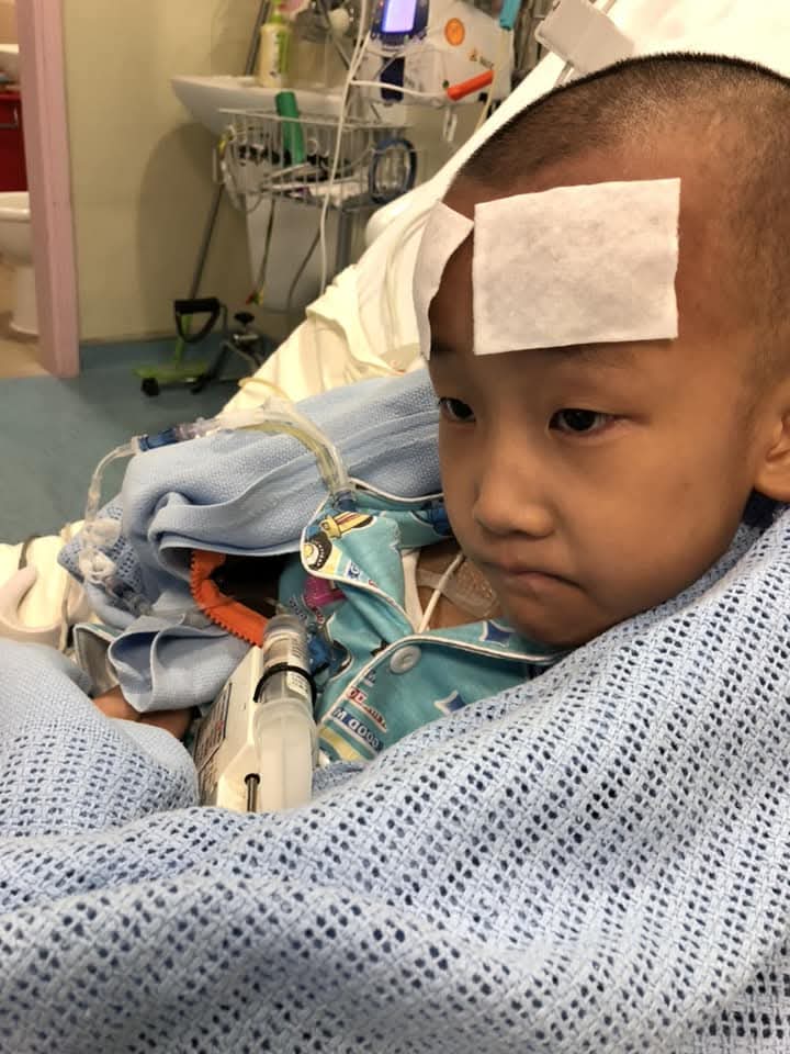 Jarvis回憶最危險時期是要適應接受骨髓捐贈後的排斥反應,發燒及心跳急升至百多二百下,一度要入住icu觀察。 (受訪者提供) Jarvis回憶最危險時期是要適應接受骨髓捐贈後的排斥反應,發燒及心跳急升至百多二百下,一度要入住icu觀察。 (受訪者提供)