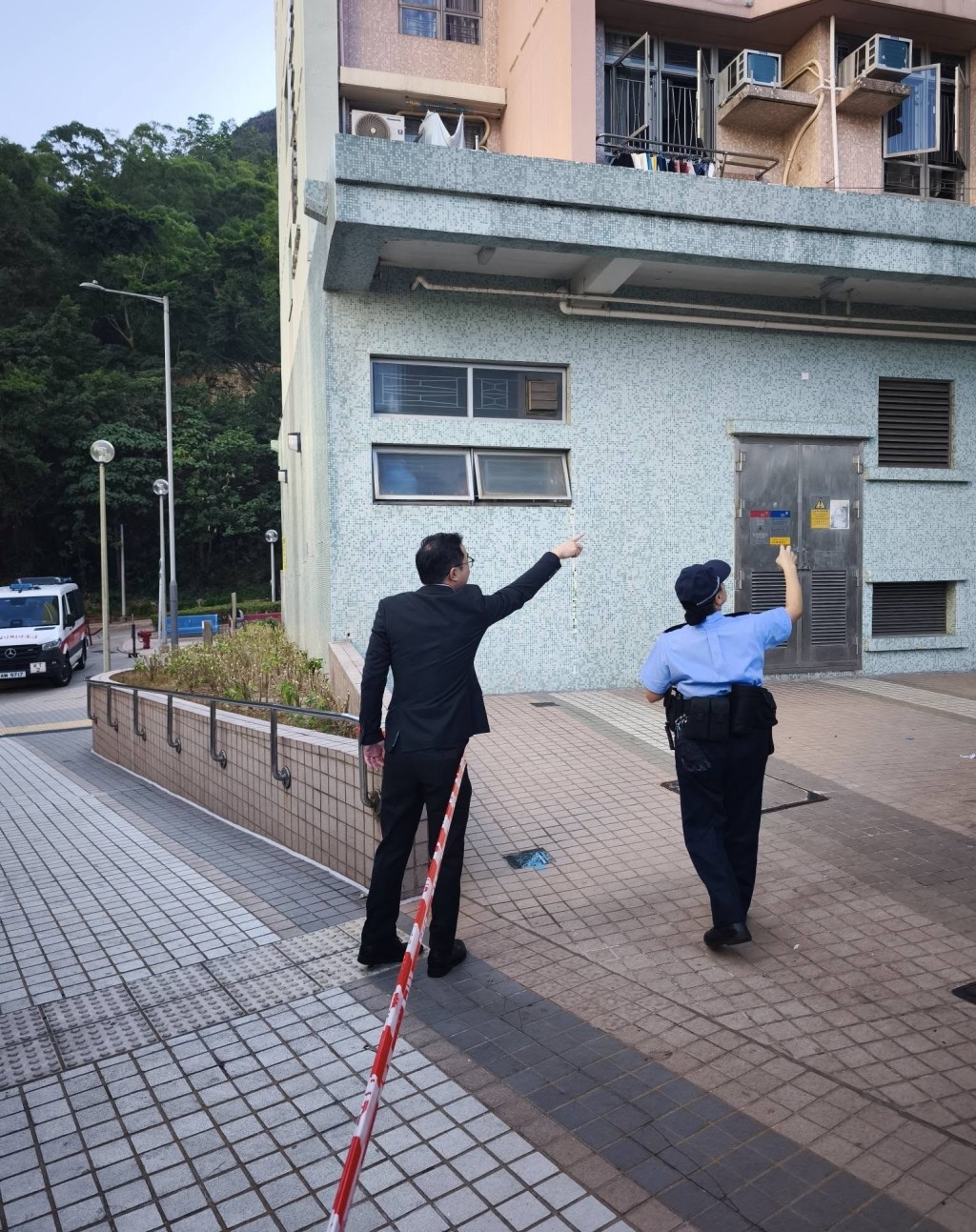 區議員張琪騰到場了解事件。fb張琪騰圖片 區議員張琪騰到場了解事件。fb張琪騰圖片