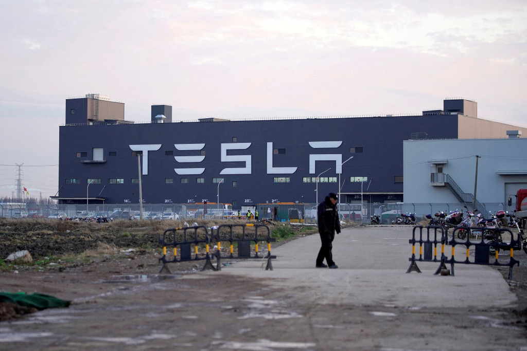 Tesla位於上海的超級工廠。(路透社)