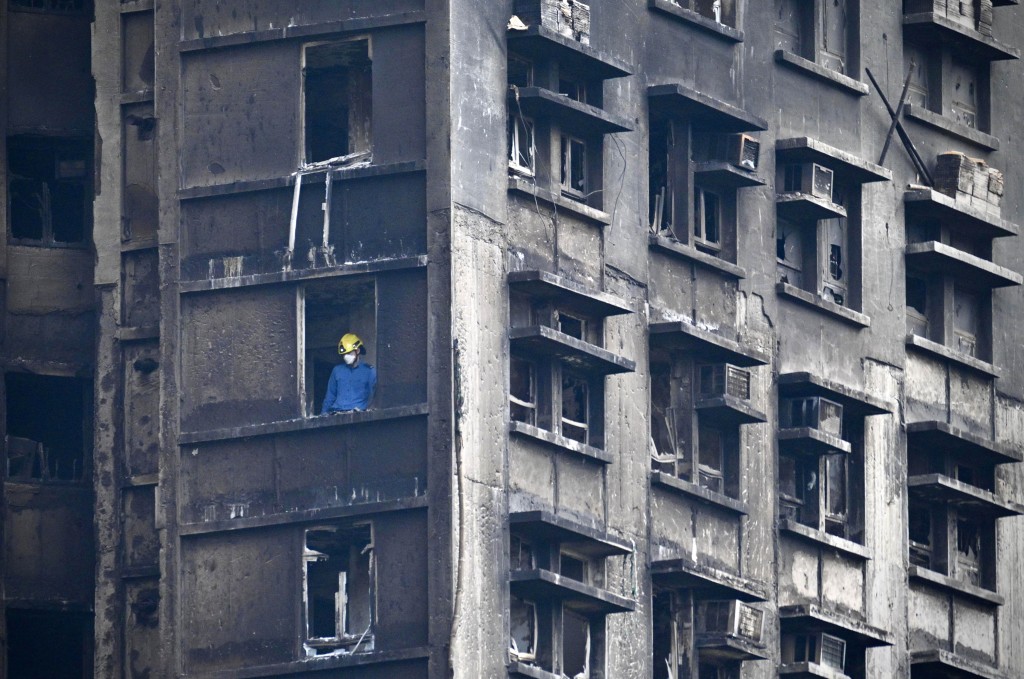 特首李家超昨(12月2日)宣布就大埔宏福苑火災成立獨立委員會。 特首李家超昨(12月2日)宣布就大埔宏福苑火災成立獨立委員會。