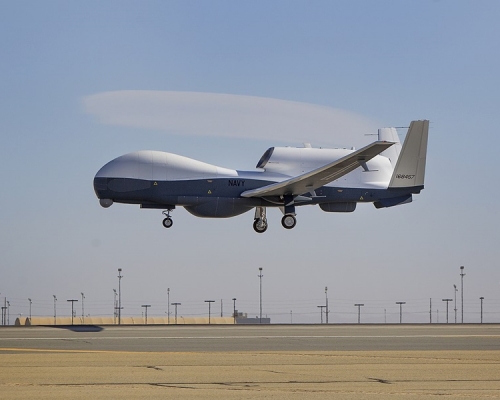 美國海軍MQ-4C海神無人機。網圖