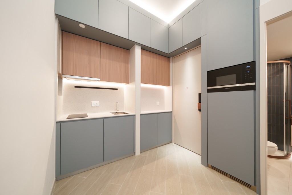 住宅單位附贈國際品牌浴室裝置及設備,部份單位更附贈嵌入式電器。