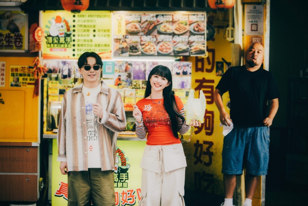 兩人吃遍台灣各種美食。 兩人吃遍台灣各種美食。