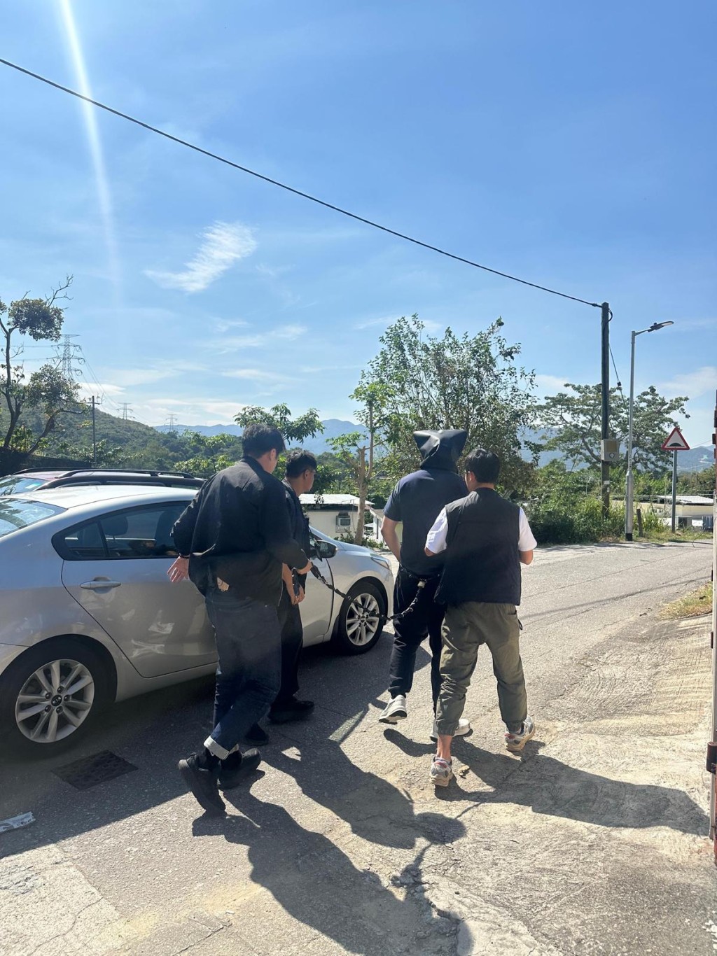 行動中，警方共拘捕5人。警方提供