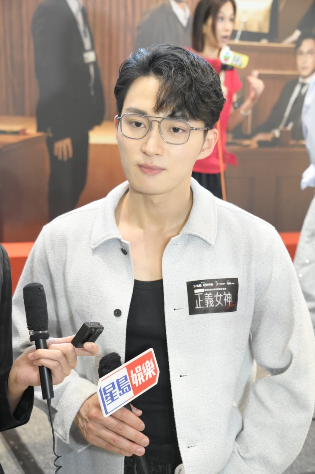 周嘉洛角色沉默寡言。 周嘉洛角色沉默寡言。