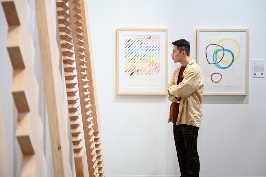 《Art Basel香港2023》藝廊創辦人馮榕榕（13aNewStreet）：「木在物派 （Mono-ha）裡最能夠呈現天然自然感。」