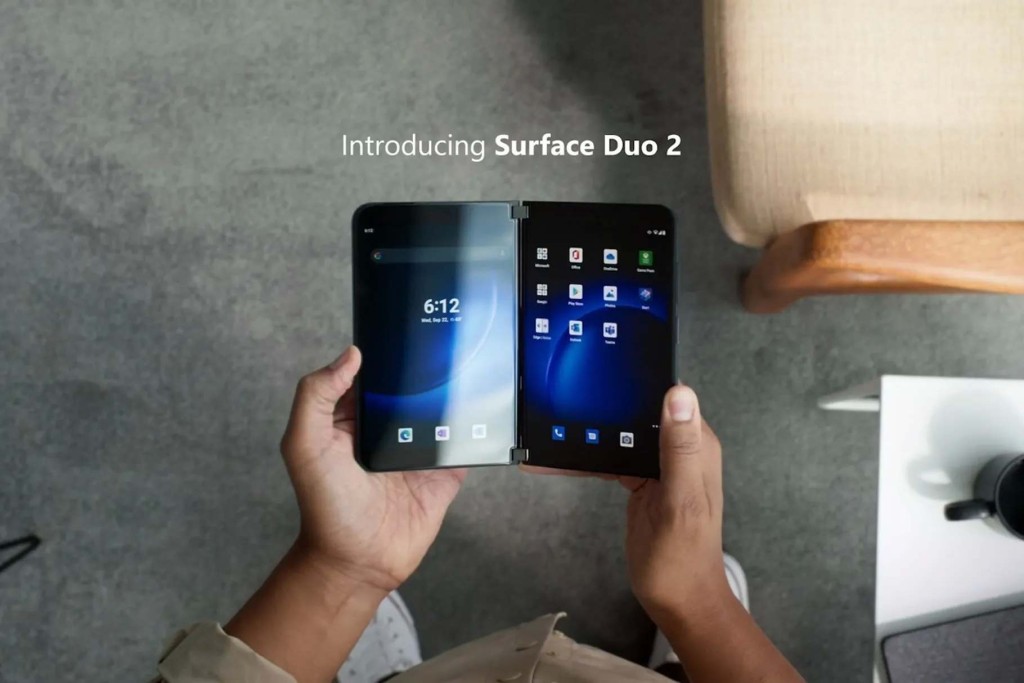 ●画面尺寸略增的Surface Duo 2，不但处理器升级至S888，还支援5G流动上网。
