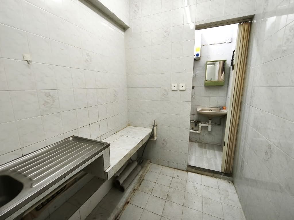 單位將於3月3日（周二）拍賣。