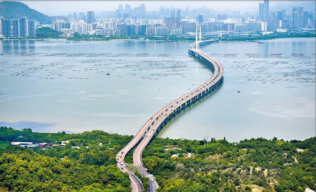 港深西部鐵路模擬圖。(北部都會區發展策略報告書圖片)