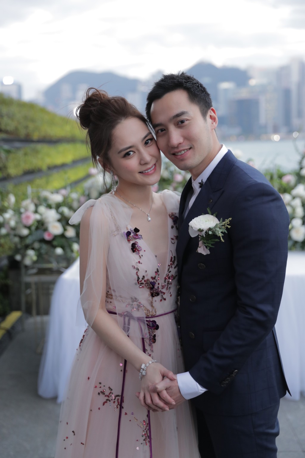 鍾欣潼與賴弘國上周驚爆戒結束14個月的婚姻！