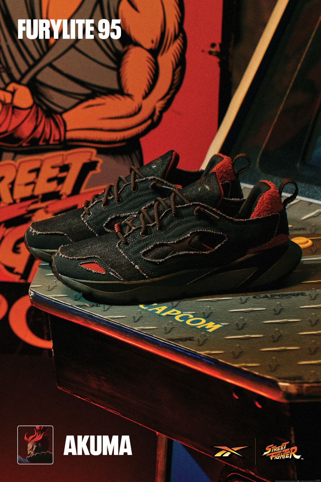 Reebok x Street Fighter Furylite 95波鞋/$799，以街霸中的戰士豪鬼（Akuma）為設計靈感。