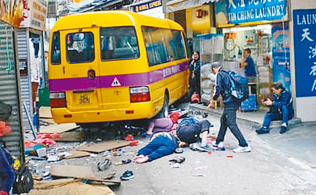 車禍中造成三男兩女死亡。