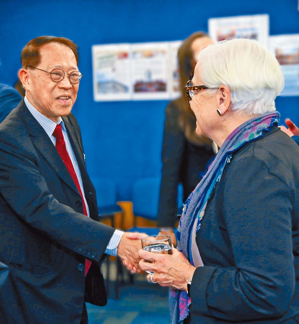 HKU SPACE榮休院長楊健明教授設立「楊健明教授獎學金」及「楊健明教授傑出表現獎」