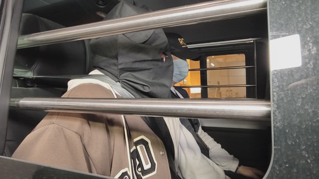 3名內地男子被海關拘捕。