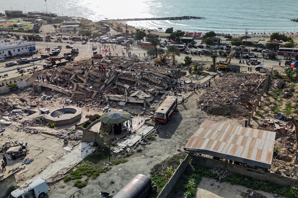 委內瑞拉7.5級地震死亡增至1450人 黃金72小時已過 救援人員續與時間競賽。美聯社