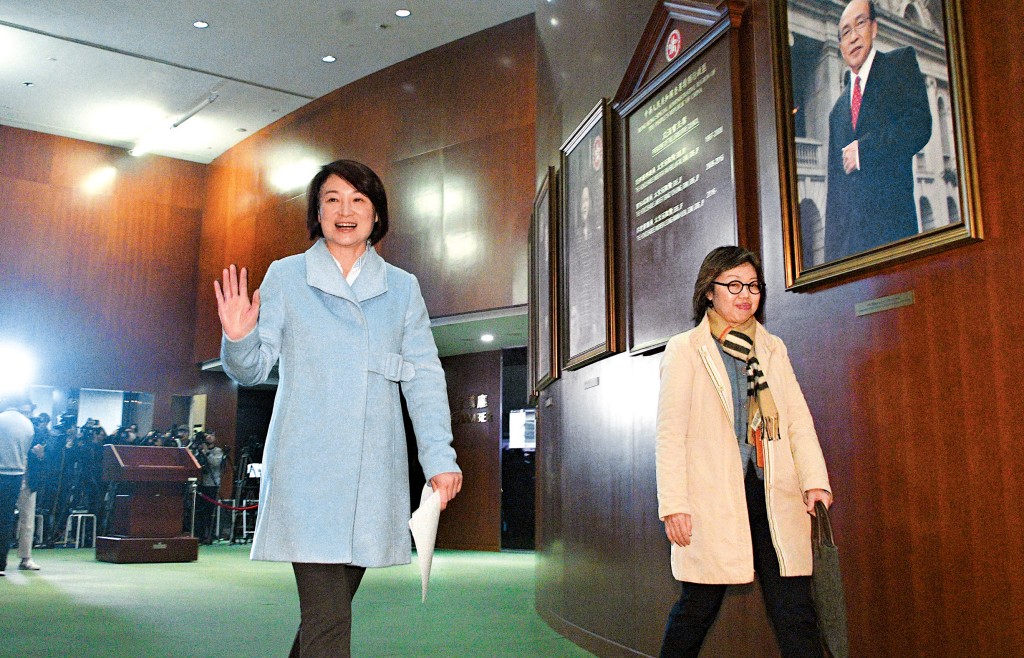 民建聯李慧琼昨日當選立法會主席，承諾將公平公正地主持會議。