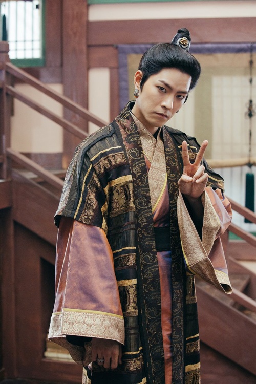洪宗玄在《步步驚心:麗》飾演奸到出汁的「三王子」獲優秀演技獎提名。