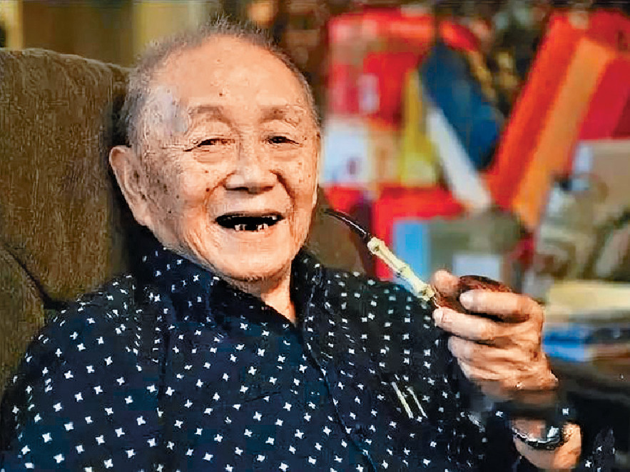 ■中國國寶級藝術家黃永玉。

