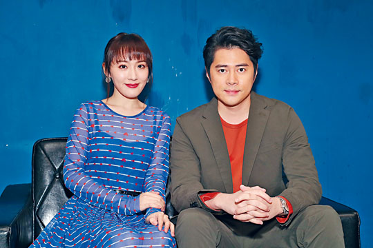 天佑与Sofiee表示《二月廿九》是科幻爱情片，内容正面励志。