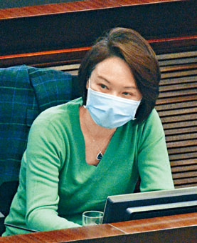 ■李慧琼表示,將按照《議事規則》及《內務守則》所賦予的權力,在本周五召開兩次內會。