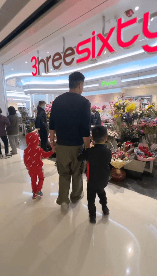 昨日（15日），宋熙年在IG分享了陳智燊帶兩個囝囝去圓方買花的影片。