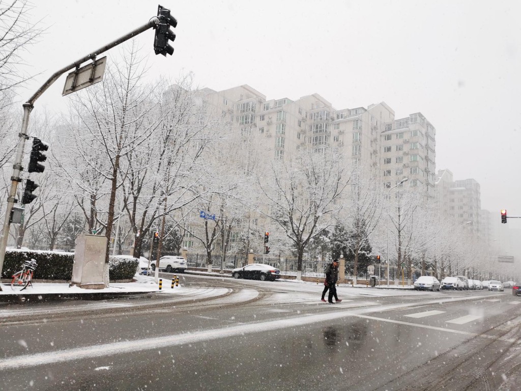 北京入冬第二场降雪。张言天摄